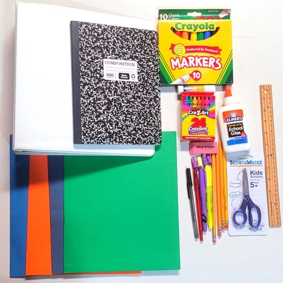 Backpack filled with school supplies - Picture 4 of 4